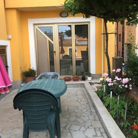 Apartment Ema